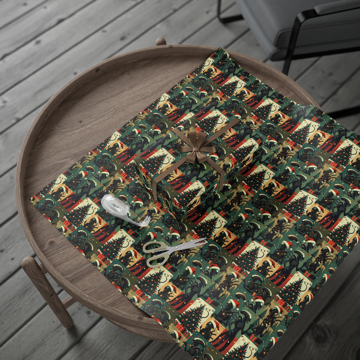 Vintage Christmas Alien Gift Wrap | Fun Christmas Wrapping Paper